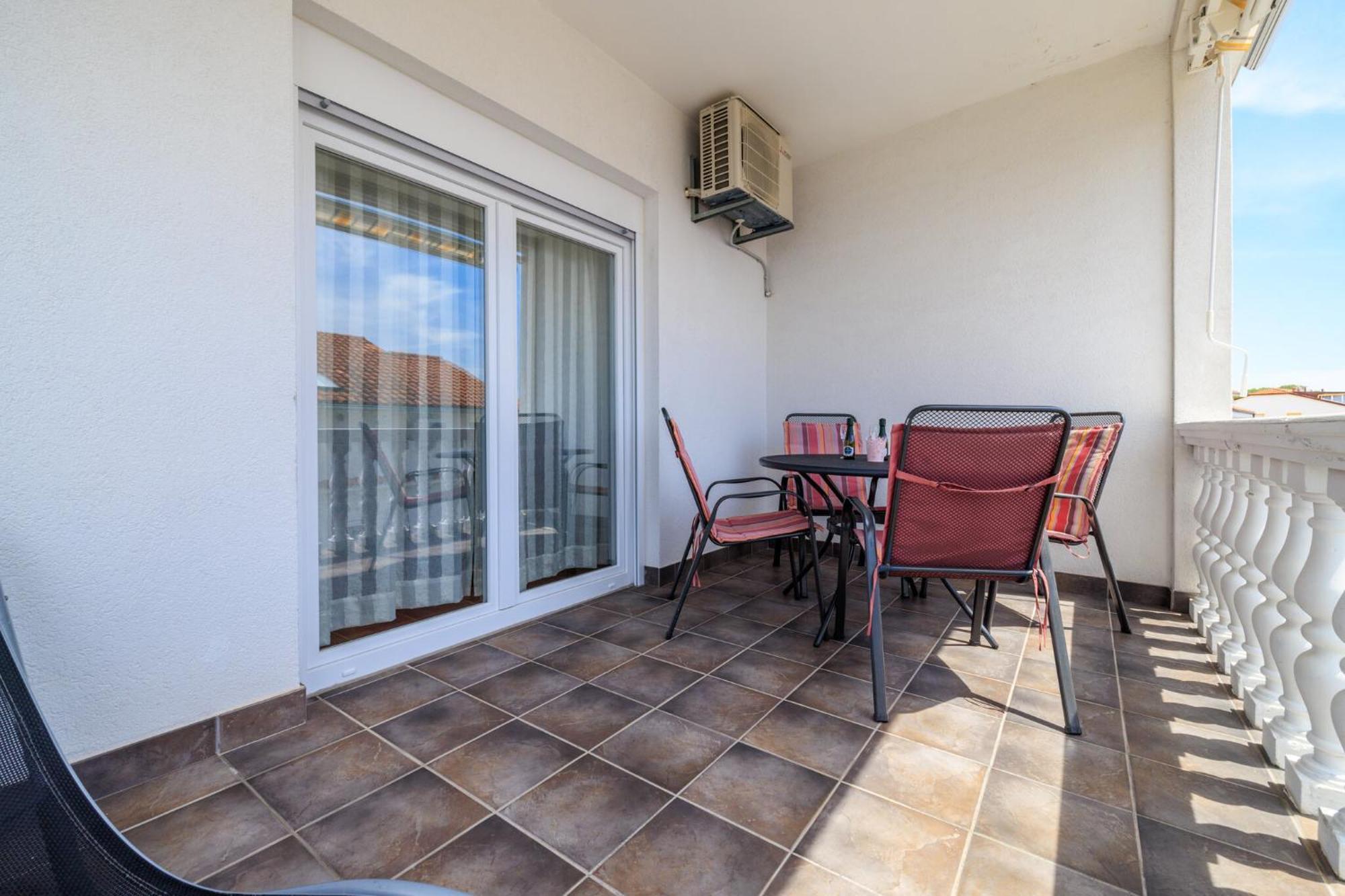Sunway Apartment Dramalj Exterior photo